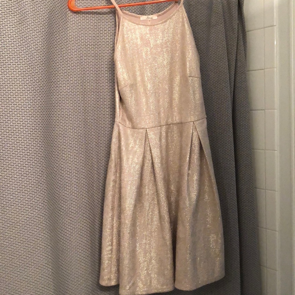 Medium gold dress